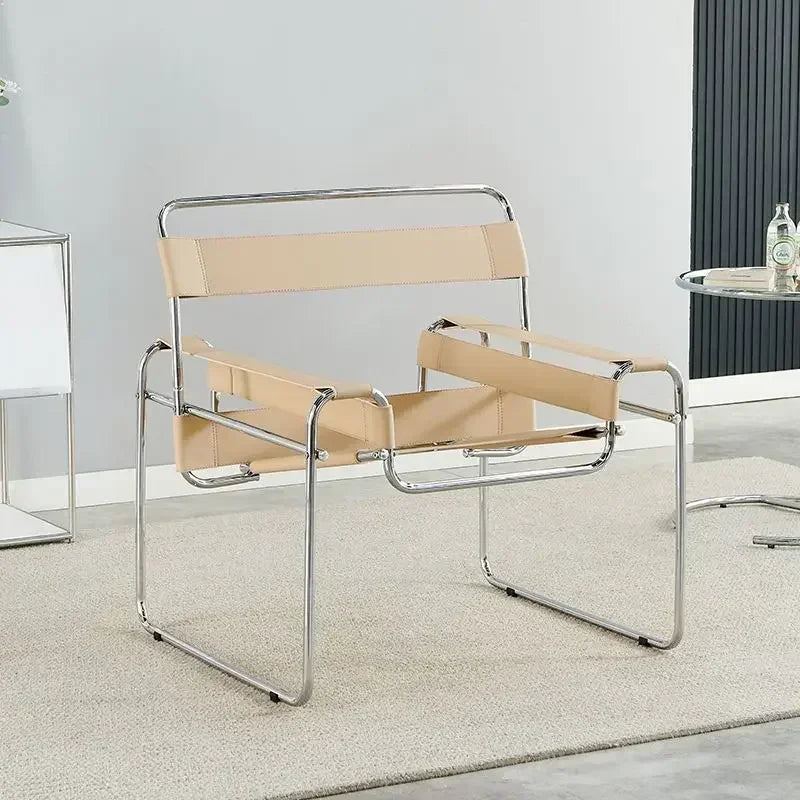 fauteuil industriel vintage tapis